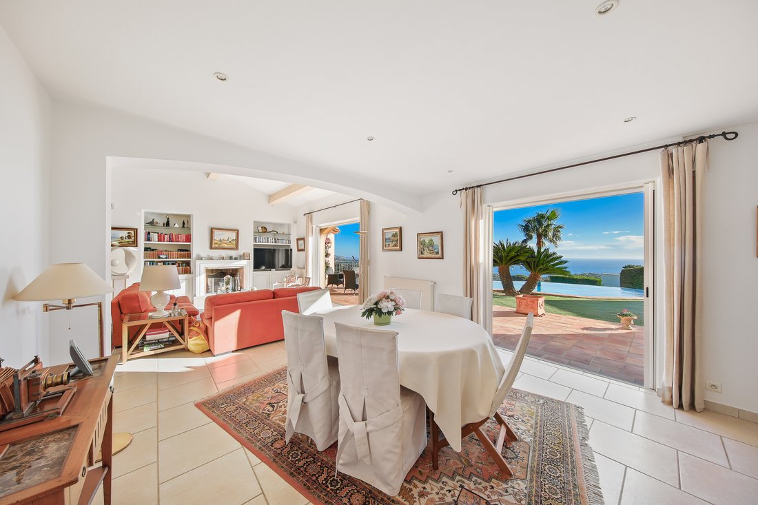 Villa in Nartelle-Noyer-Bellevue-bd des Sardinaux, Sainte-Maxime, France 5 - 16947950