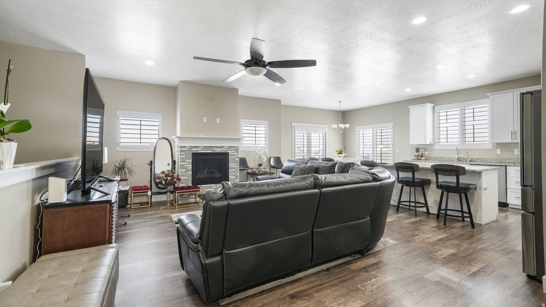 House in West Valley City, Utah, United States 3 - 16944938