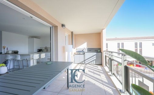 Apartment in Sanary-sur-Mer, Provence-Alpes-Côte d'Azur, France 1