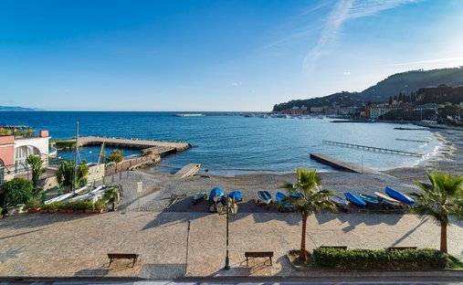 Santa Margherita Ligure 4 Room Apartment