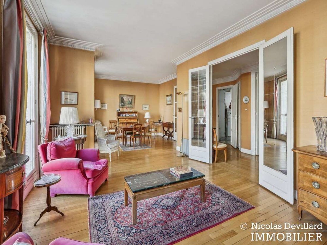 Apartment in Triangle d'Or, Paris 8e Arrondissement, Paris 3 - 16947760