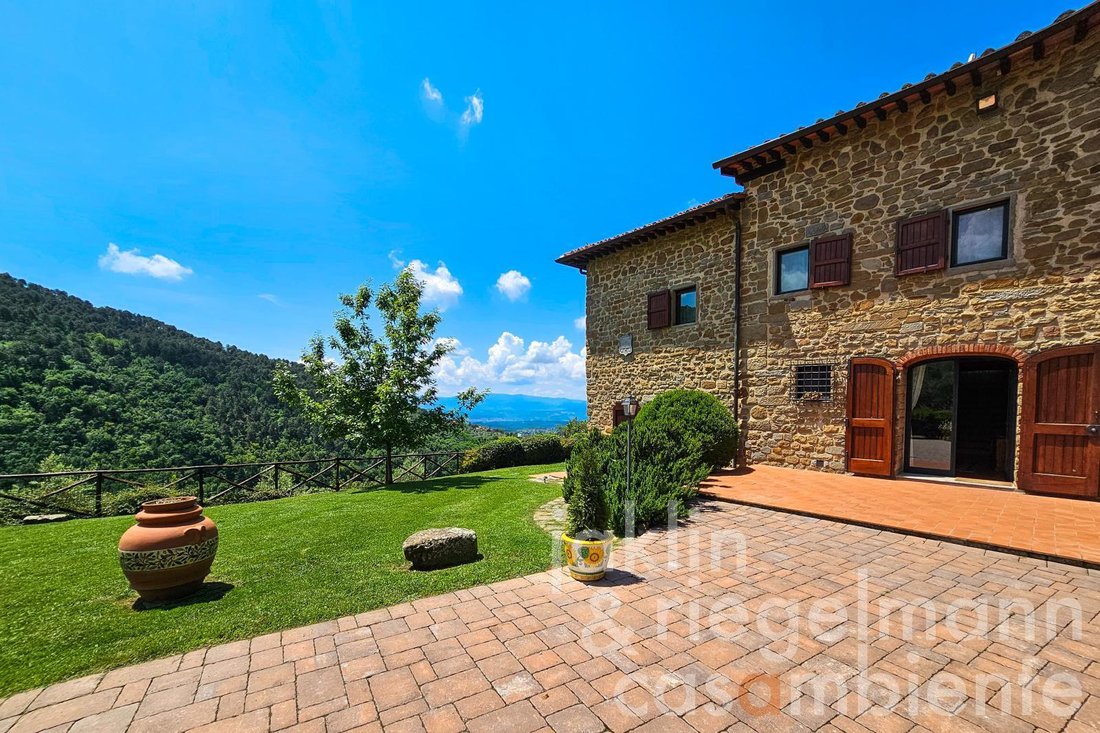 House in Borgo a Cascia, Reggello, Tuscany 2 - 16945588