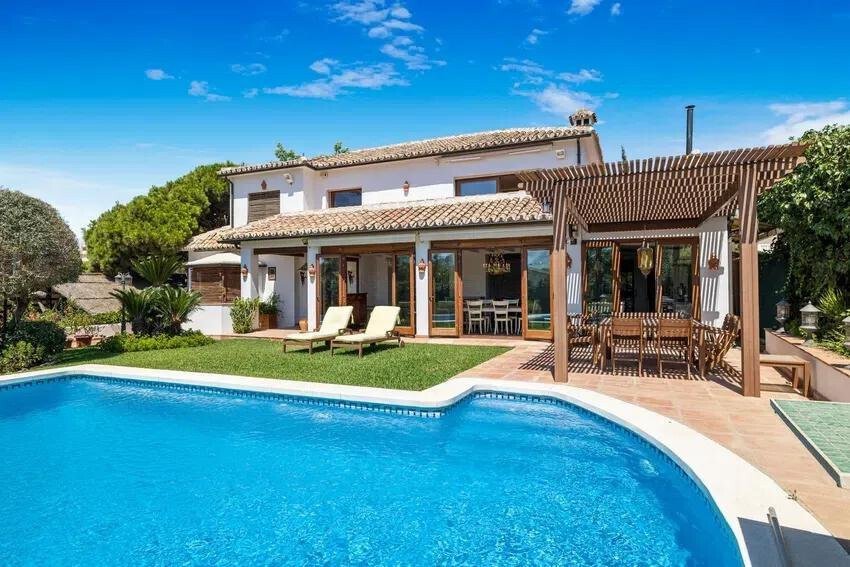 Villa in Elviria-Cabopino, Marbella, Spain 2 - 16950490