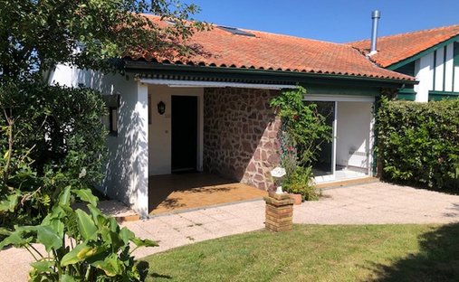 House in Guéthary, Nouvelle-Aquitaine, France 1