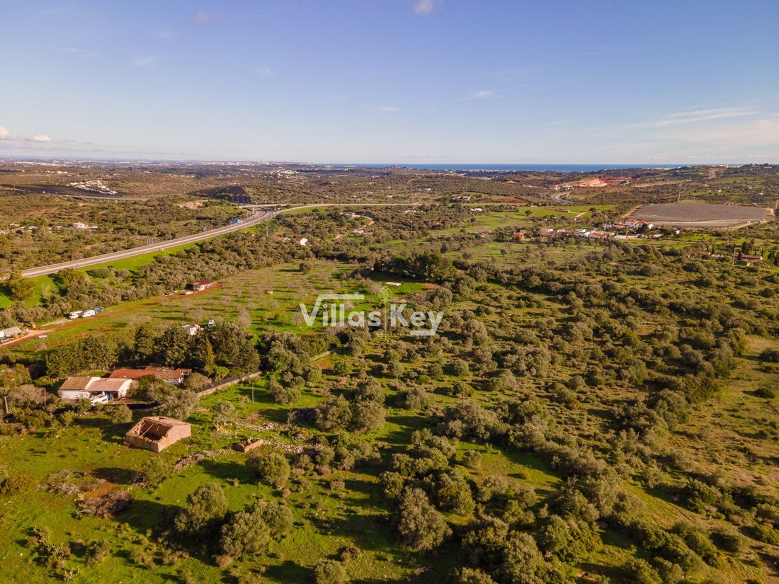 Land in Bensafrim e Barao de Sao Joao, Algarve, Portugal 1 - 16955082