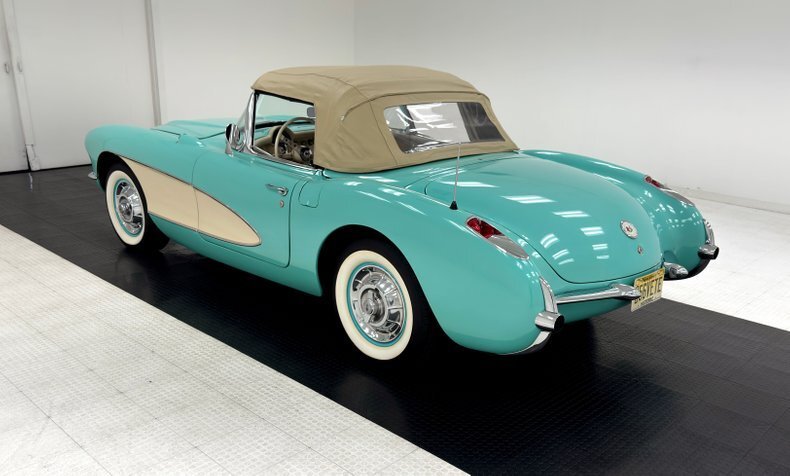 Cabriolet in Morgantown, United States 5 - 16954733