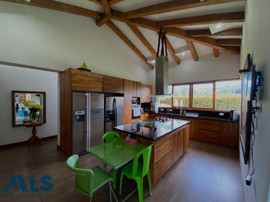 House in La Ceja, Antioquia, Colombia 5 - 16955947