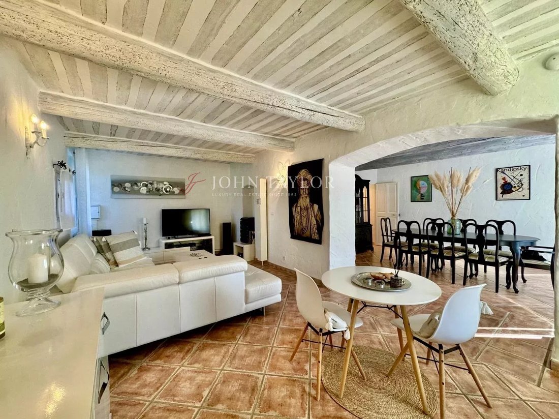 Country House in Mazan, Provence-Alpes-Côte d'Azur, France 5 - 16945709