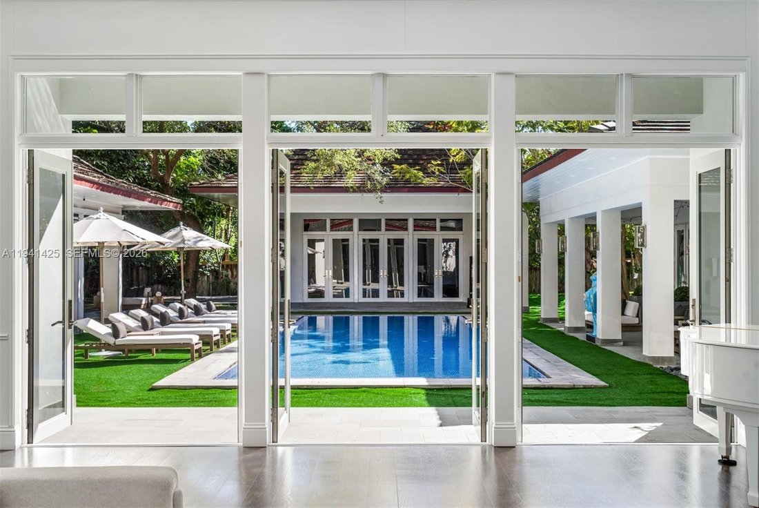 House in Miami, Florida, United States 5 - 16946253
