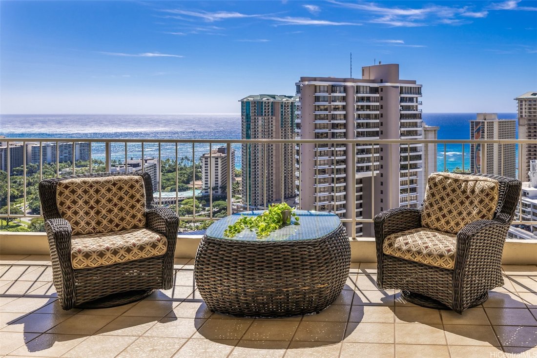 Condo in Honolulu, Hawaii, United States 2 - 16947513
