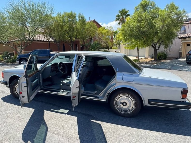 Sedan in Glendale, United States 5 - 16950264