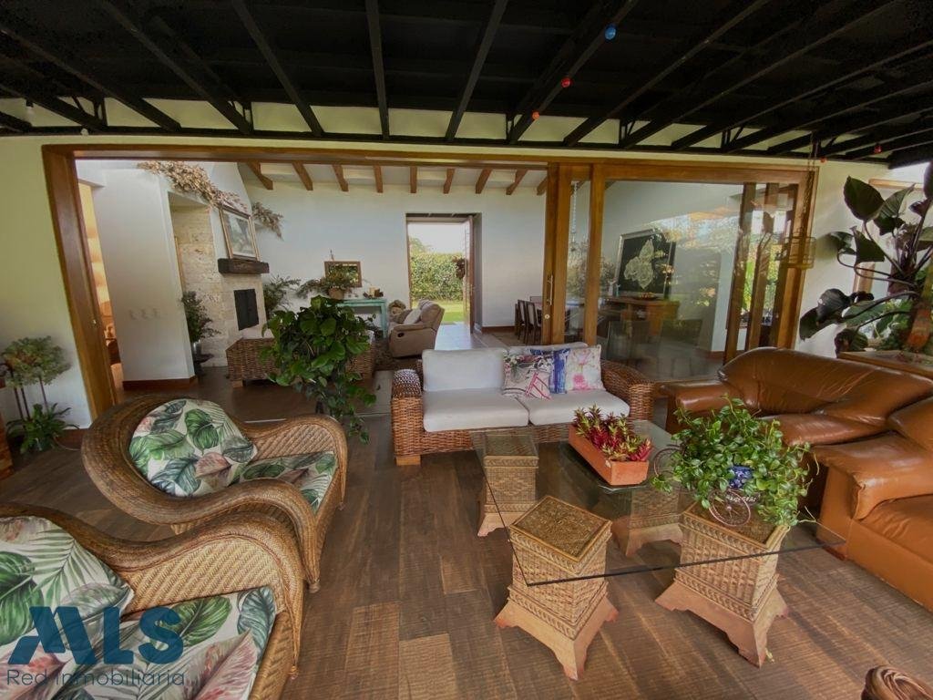 House in La Ceja, Antioquia, Colombia 2 - 16955947