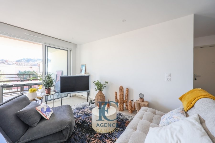 Apartment in Sanary-sur-Mer, Provence-Alpes-Côte d'Azur, France 2 - 16948072