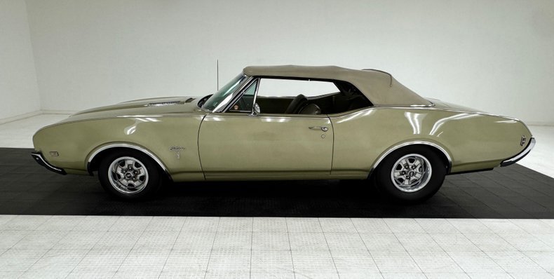 Cabriolet in Morgantown, United States 3 - 16954735