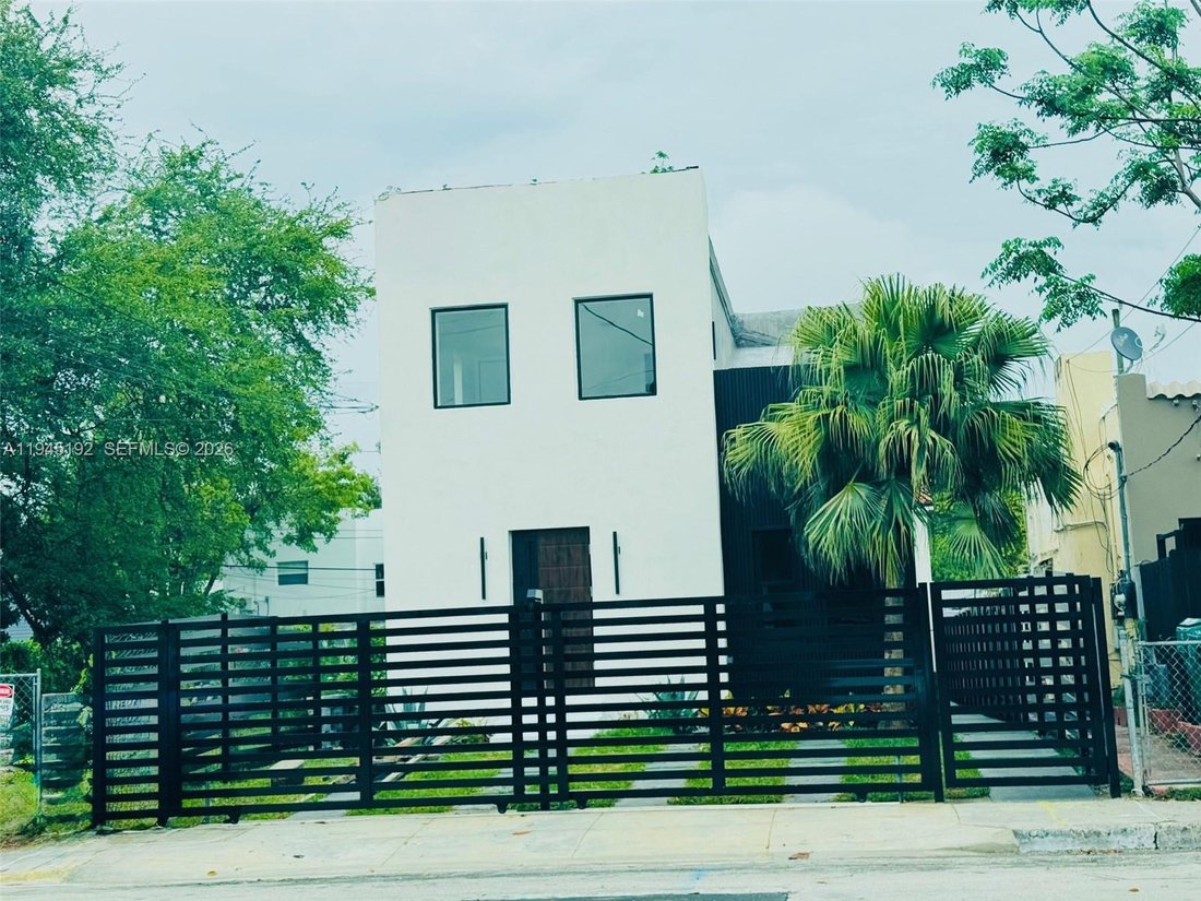 Miami, Florida, United States 1 - 16945060
