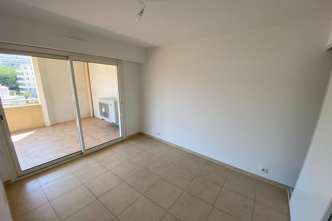 Apartment in Juan les Pins-Gallice, Antibes, France 4 - 16950624