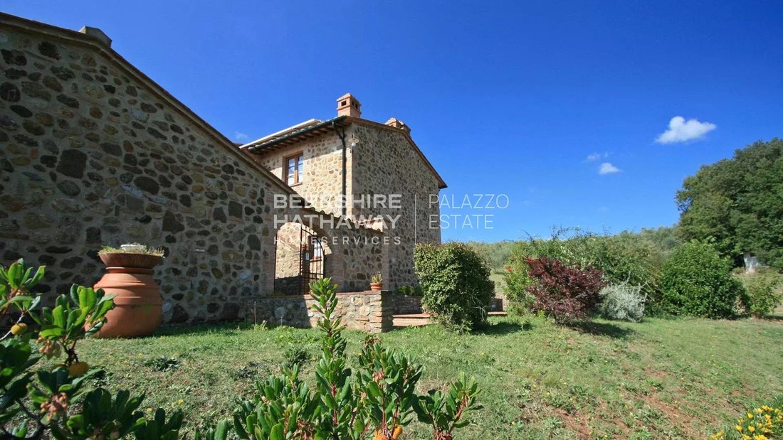 House in Volterra, Tuscany, Italy 1 - 16953868
