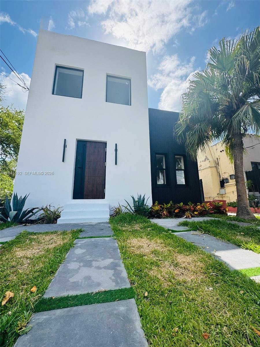 Miami, Florida, United States 2 - 16945060