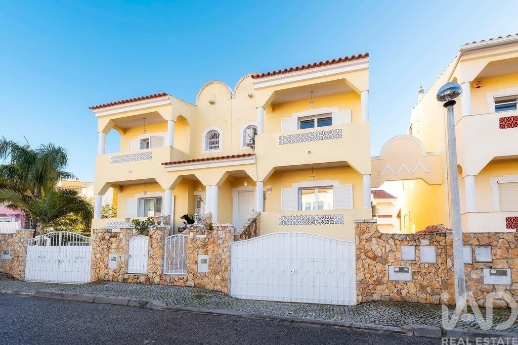 Townhouse in Loule (Sao Sebastiao), Algarve, Portugal 3 - 16957583