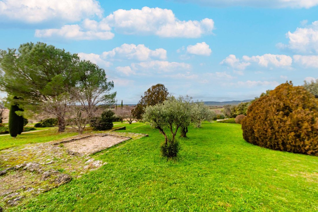House in Gordes, Provence-Alpes-Côte d'Azur, France 5 - 16859741