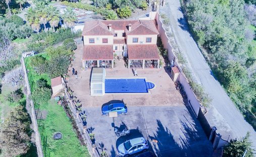 Villa à Estepona, Andalousie, Espagne 1