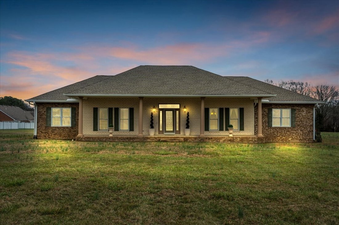 House in Manchester, Tennessee, United States 1 - 16953705