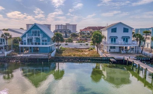 Land in Gulf Breeze, Florida, United States 1