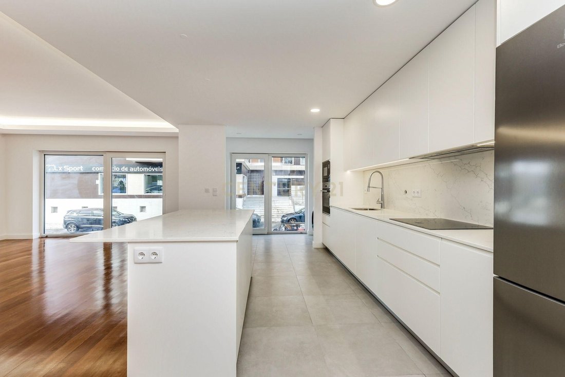 Apartment in Santa Iria de Azoia, Sao Joao da Talha e Bobadela, Lisbon, Portugal 2 - 13560164
