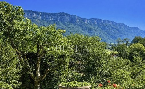 House in Centre Ville Nord, Aix-les-Bains, France 1