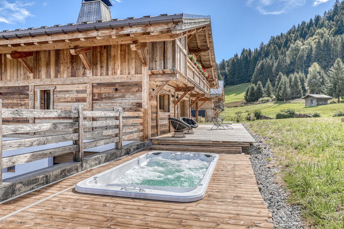 Chalet in Combloux, Auvergne-Rhône-Alpes, France 1 - 16947593