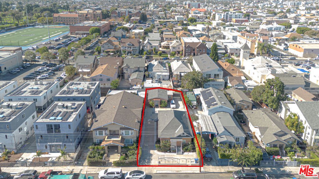 Los Angeles, California, United States 4 - 16949933
