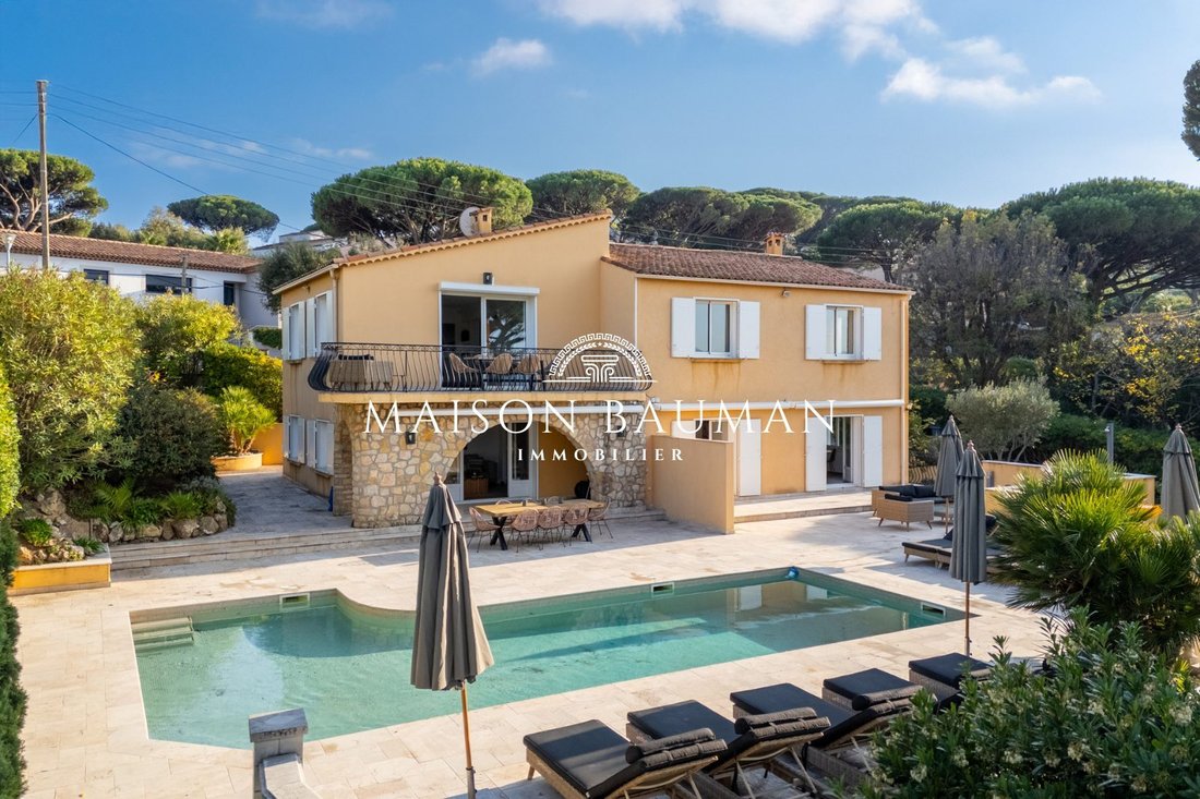 Villa in Ville-Les Saquedes-Le Bouillonnet, Sainte-Maxime, France 2 - 16631553