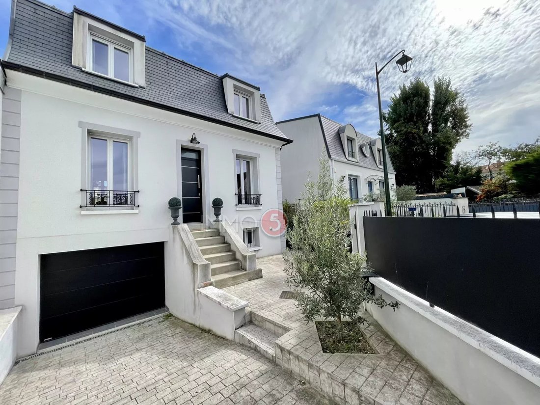 House in Thiers, Le Raincy, France 2 - 16948059