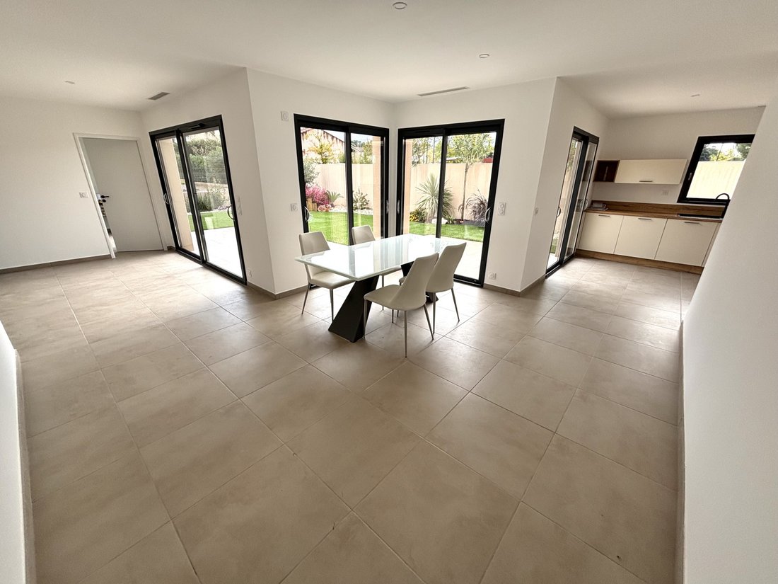 Villa in Gignac, Occitania, France 3 - 16948082