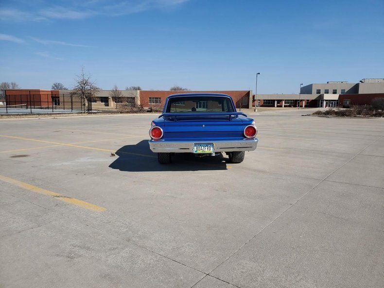 Coupe in Glendale, United States 3 - 16950269