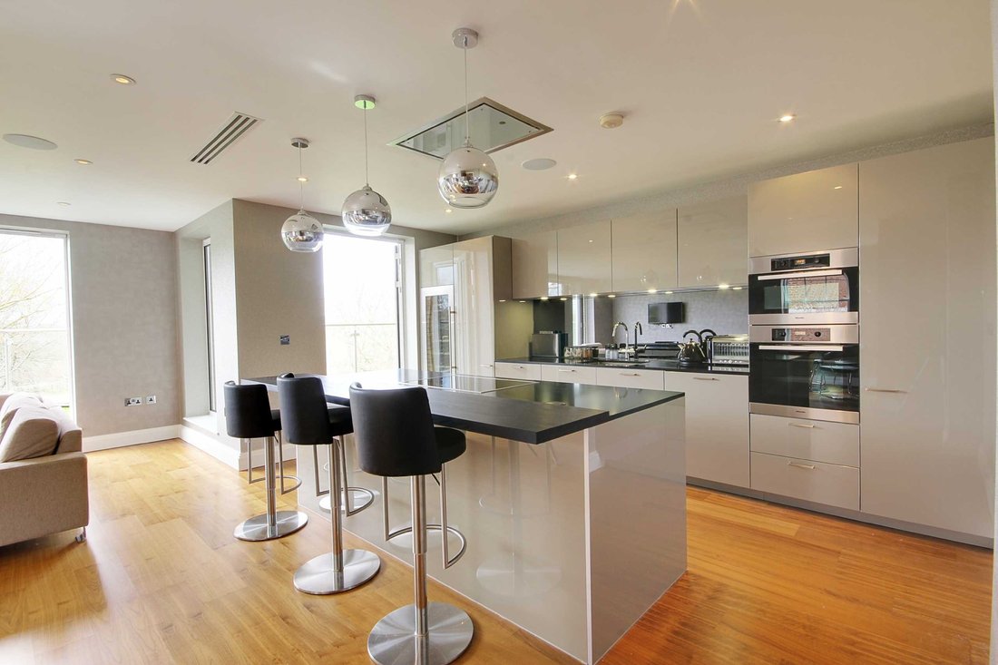 Apartment in Cockfosters, Enfield, England 4 - 16954724
