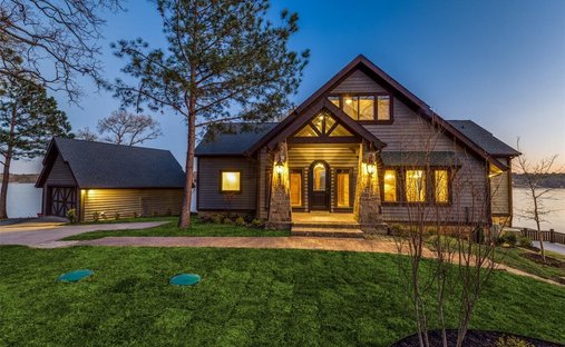 House in Scroggins, Texas, United States 1