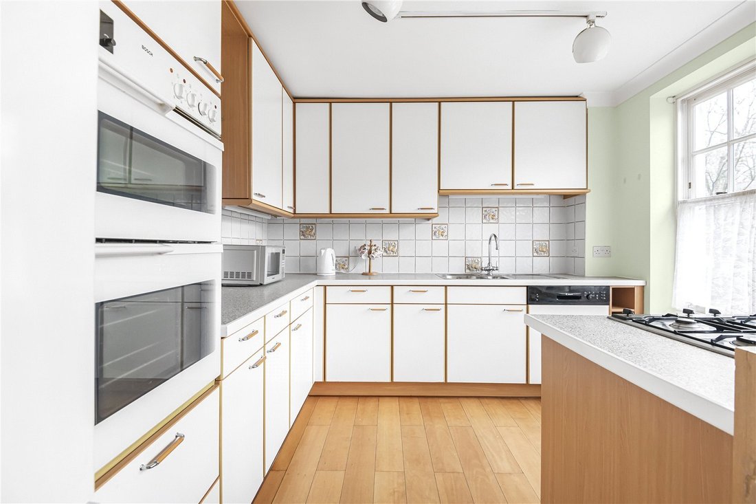 Apartment in Ferney Hill, Enfield, England 5 - 16954722
