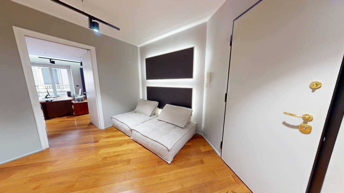Apartment in Center, Turin, Piedmont 2 - 16949465
