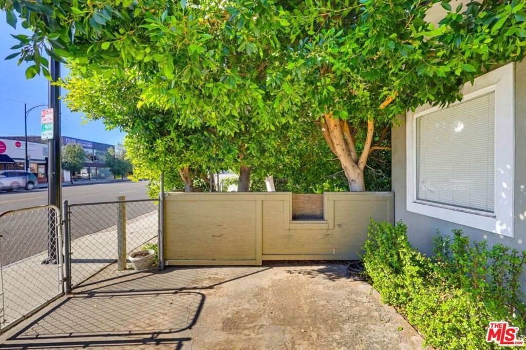 House in Burbank, California, United States 5 - 16953556