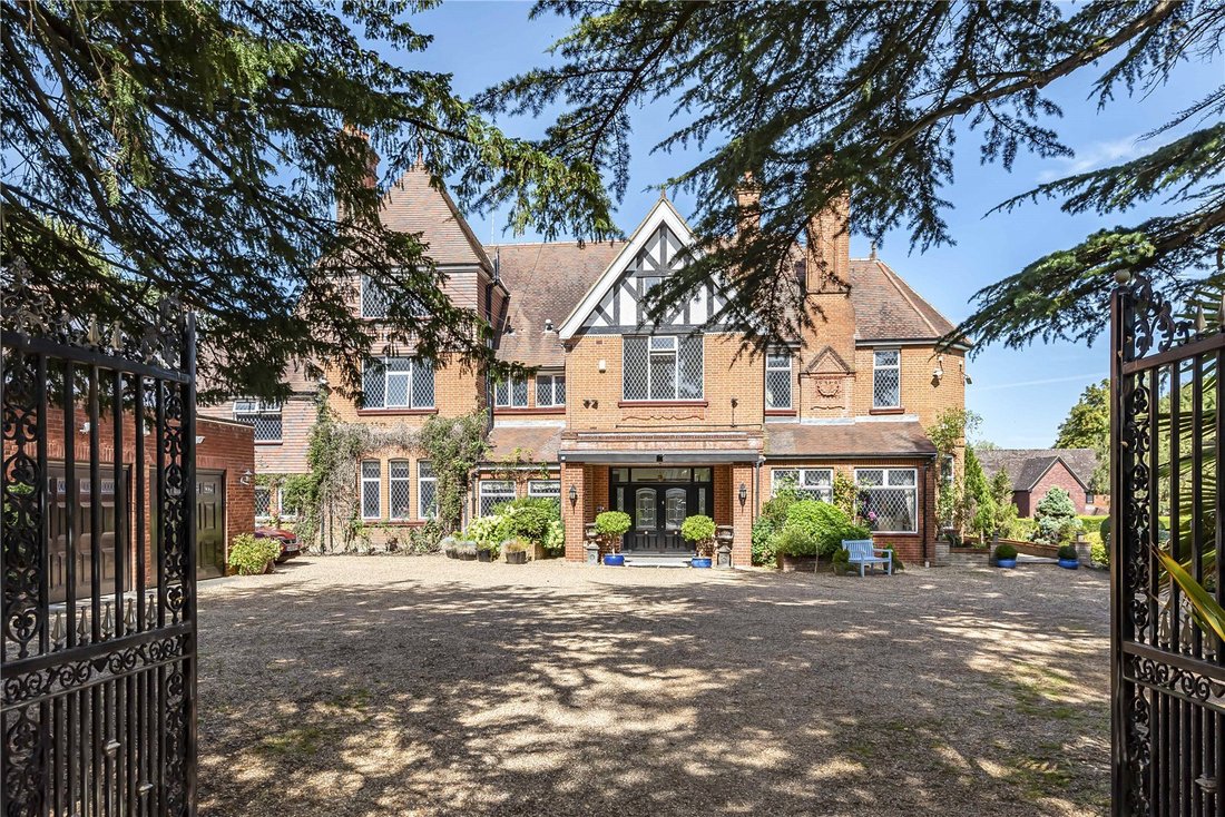 House in Ferney Hill, Enfield, England 2 - 16954702
