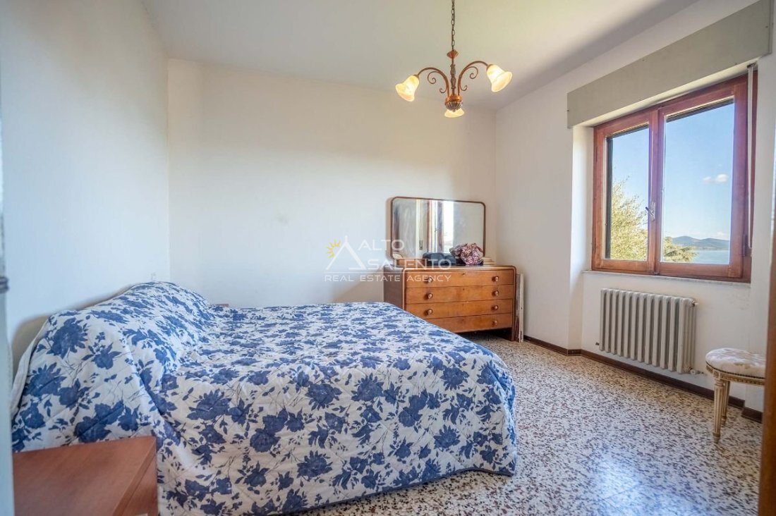 Villa in Castiglione del Lago, Umbria, Italy 5 - 16952561