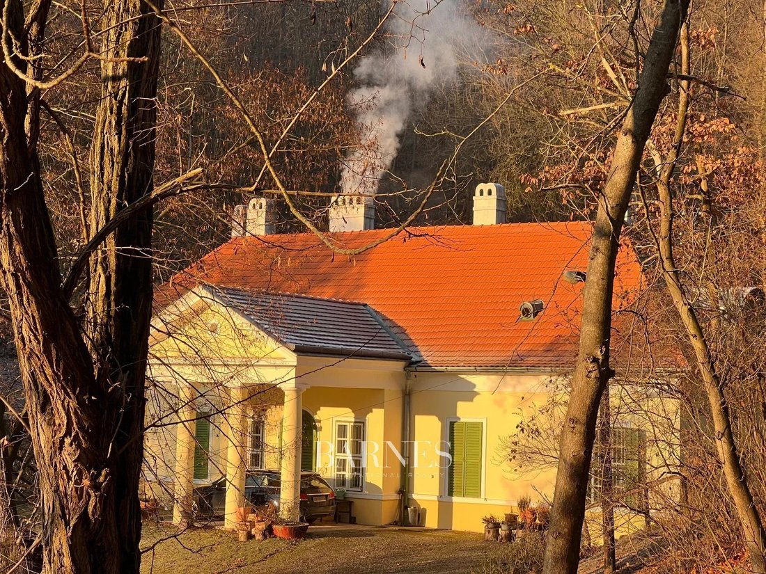 Estate in Esztergom, Komárom-Esztergom, Hungary 4 - 16956011