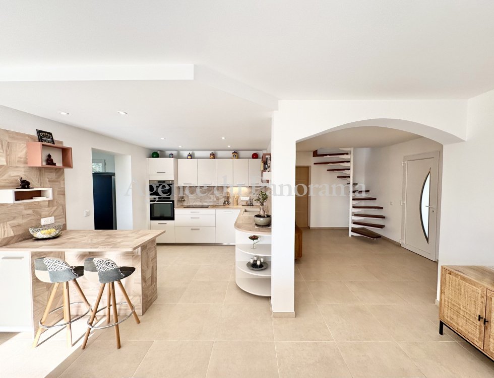 Villa in Cabris, Provence-Alpes-Côte d'Azur, France 3 - 16948036