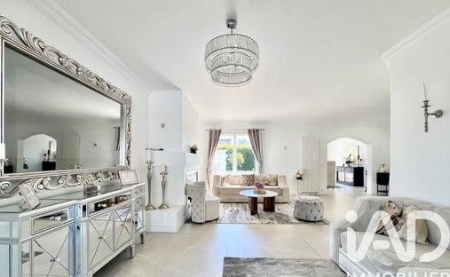 House in Montfermeil, Ile-de-France, France 1