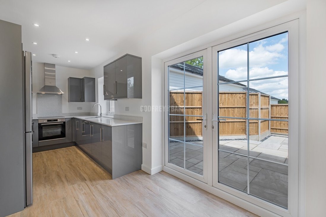 House in Barnet, England 5 - 16776976