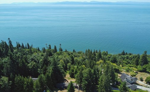 House in Halfmoon Bay, British Columbia, Canada 1
