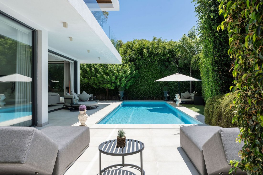 Villa in Marbella, Andalusia, Spain 4 - 16950023