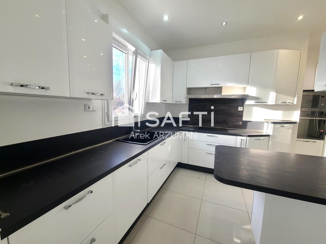 House in Gondoles Nord I, Choisy-le-Roi, France 4 - 16953187