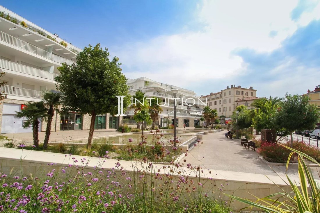Saint Nicolas, Cannes, France 1 - 16948663